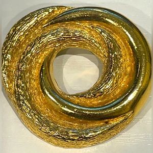 Vintage Gold tone brush Circle Swirl Wave Brooch Pin